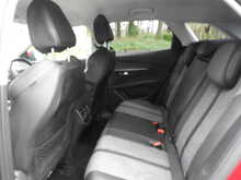 Peugeot 3008 PureTech Allure 