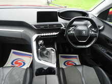 Peugeot 3008 PureTech Allure 