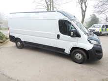 Peugeot Boxer BlueHDi 335 Professional 