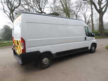 Peugeot Boxer BlueHDi 335 Professional 