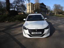 Peugeot 208 PureTech Allure Premium 