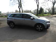 Peugeot 5008 BlueHDi Active 