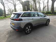 Peugeot 5008 BlueHDi Active 