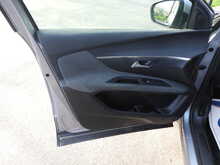 Peugeot 5008 BlueHDi Active 