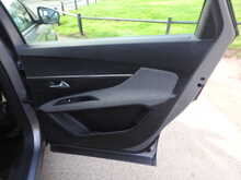 Peugeot 5008 BlueHDi Active 