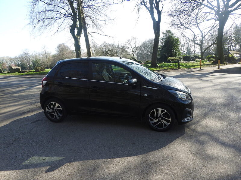 Peugeot 108 PureTech Allure - U6005