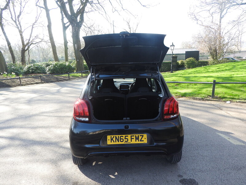 Peugeot 108 PureTech Allure - U6005