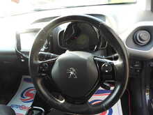 Peugeot 108 PureTech Allure 
