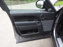 Land Rover Range Rover Sport SD V6 HSE 