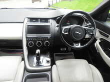 Jaguar E-PACE D180 R-Dynamic HSE 