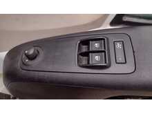 Peugeot Boxer 2.2 BlueHDi 335 Professional Panel Van 5dr Diesel Manual L3 H2 Euro 6 (s/s) (140 ps) 