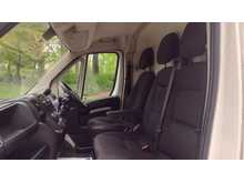 Peugeot Boxer 2.2 BlueHDi 335 Professional Panel Van 5dr Diesel Manual L3 H2 Euro 6 (s/s) (140 ps) 