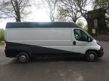 Peugeot Boxer BlueHDi 335 Professional 