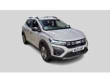 Dacia Sandero Stepway TCe Essential 