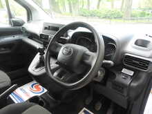Toyota PROACE CITY 1.5 BlueHDi Active Short Panel Van 5dr Diesel Manual SWB Euro 6 (s/s) (100 bhp) 