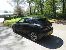 Peugeot 208 PureTech Allure 