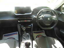 Peugeot 208 PureTech Allure 