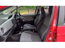 Toyota Yaris Dual VVT-i Icon 