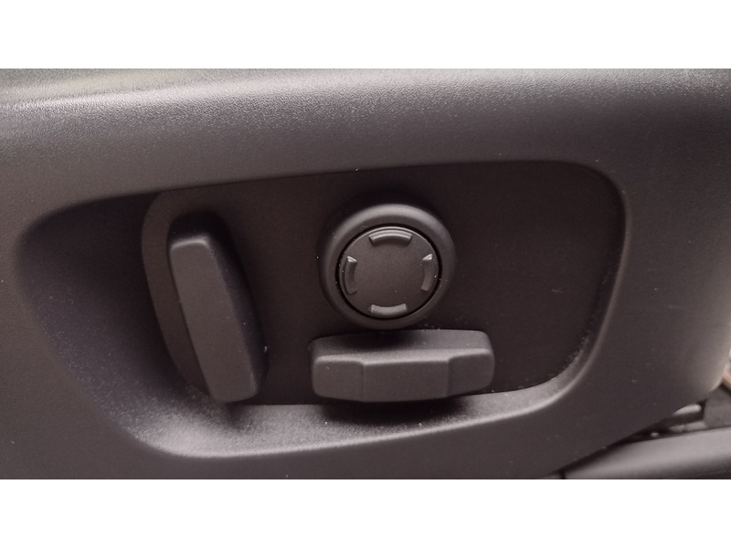 Land Rover Discovery Sport D180 MHEV SE - U6095