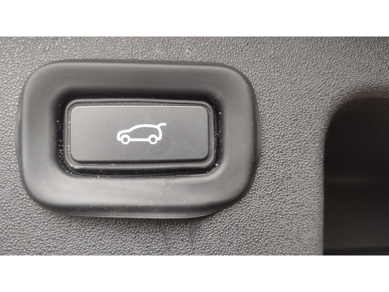 Land Rover Discovery Sport D180 MHEV SE - U6095