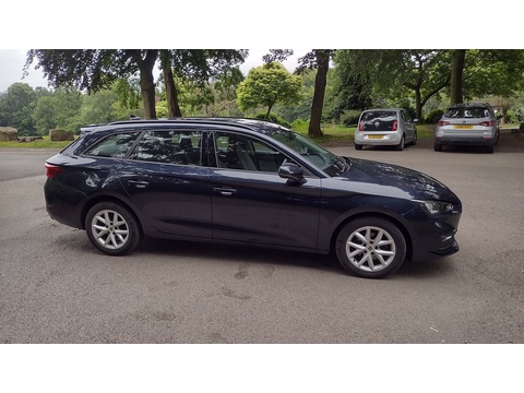2022 seat leon tsi evo se 2022 95,001 mls 1.5 manual petrol £11,490 or from £230 p/m or call us for finance... photo
