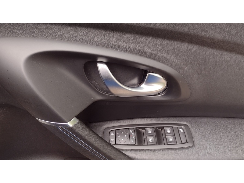 Renault Kadjar Blue dCi S Edition - U6110