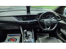 Vauxhall Insignia Turbo D BlueInjection SRi VX Line Nav 