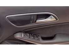 Mercedes-Benz GLA GLA200d AMG Line 