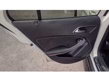 Mercedes-Benz GLA GLA200d AMG Line 
