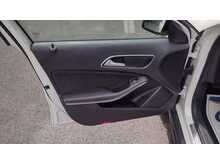 Mercedes-Benz GLA GLA200d AMG Line 