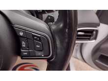 Jaguar XE d Portfolio 