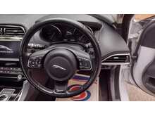 Jaguar XE d Portfolio 