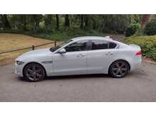 Jaguar XE d Portfolio 