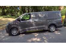 Vauxhall Vivaro Turbo D 2900 Sportive 