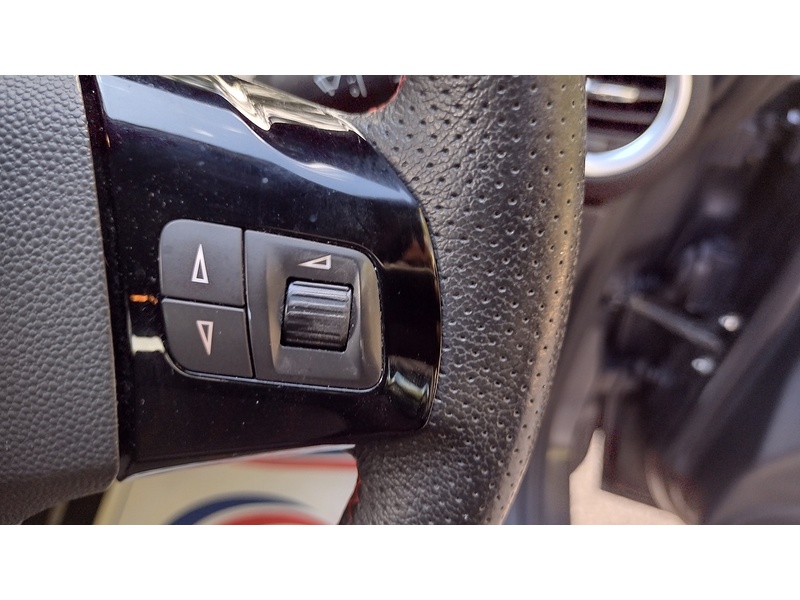 Vauxhall Corsa SXi - U6283