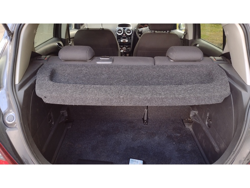 Vauxhall Corsa SXi - U6283