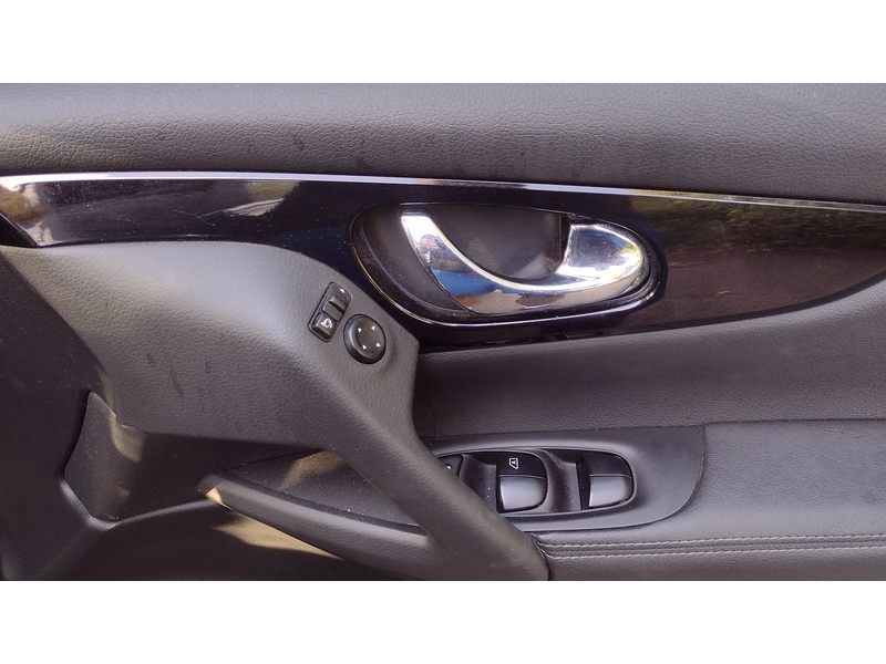Nissan Qashqai dCi Tekna - U6286