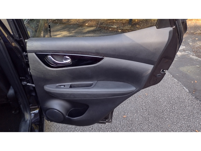 Nissan Qashqai dCi Tekna - U6286
