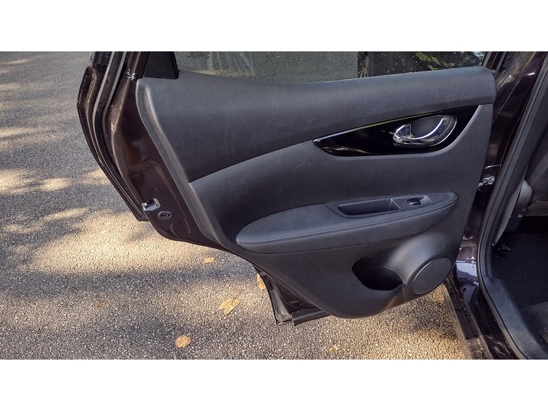 Nissan Qashqai dCi Tekna - U6286