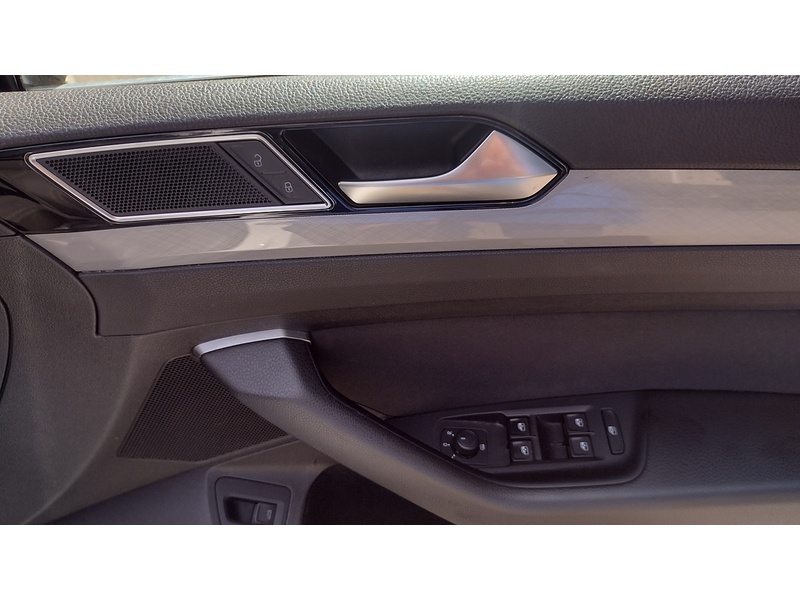 Volkswagen Passat TDI EVO SE - U6289