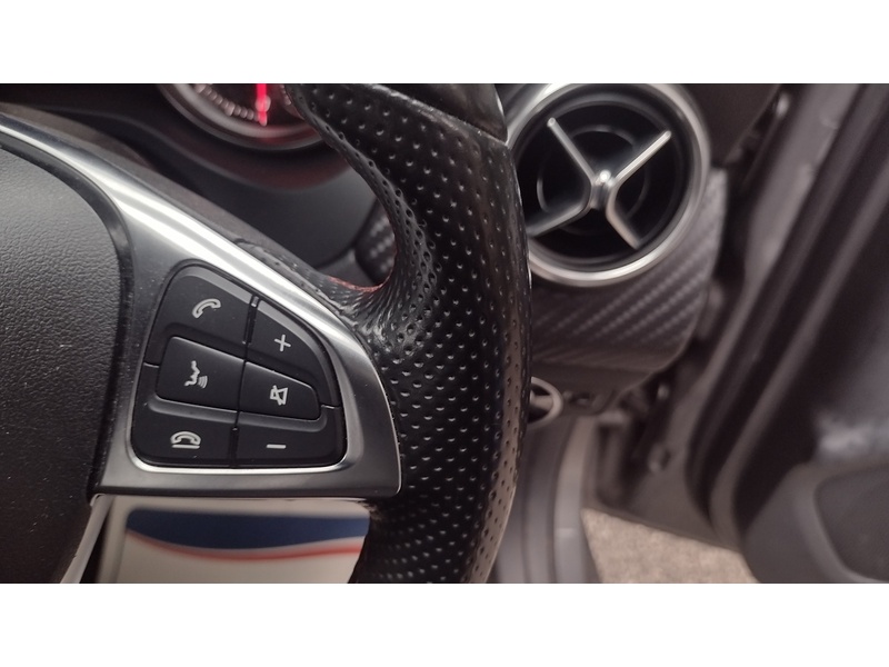 Mercedes-Benz A Class A200d AMG Line - U6360