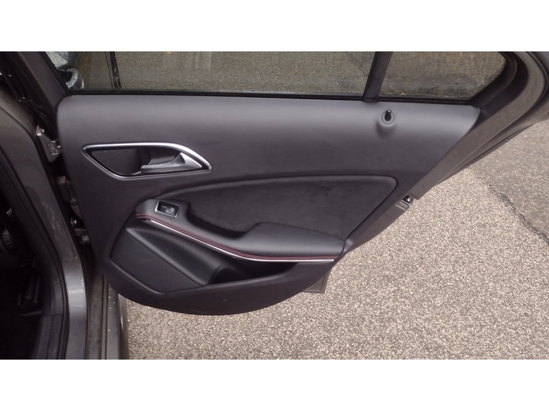 Mercedes-Benz A Class A200d AMG Line - U6360