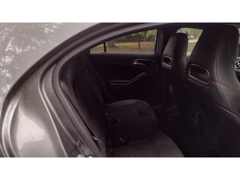 Mercedes-Benz A Class A200d AMG Line - U6360