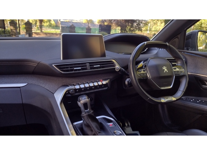 Peugeot 3008 PureTech GT Line - U6370
