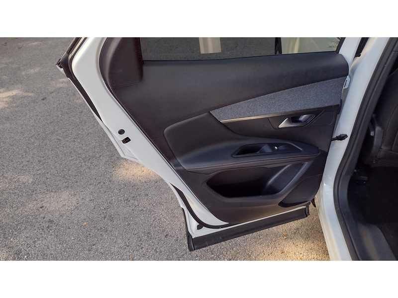 Peugeot 3008 PureTech GT Line - U6370