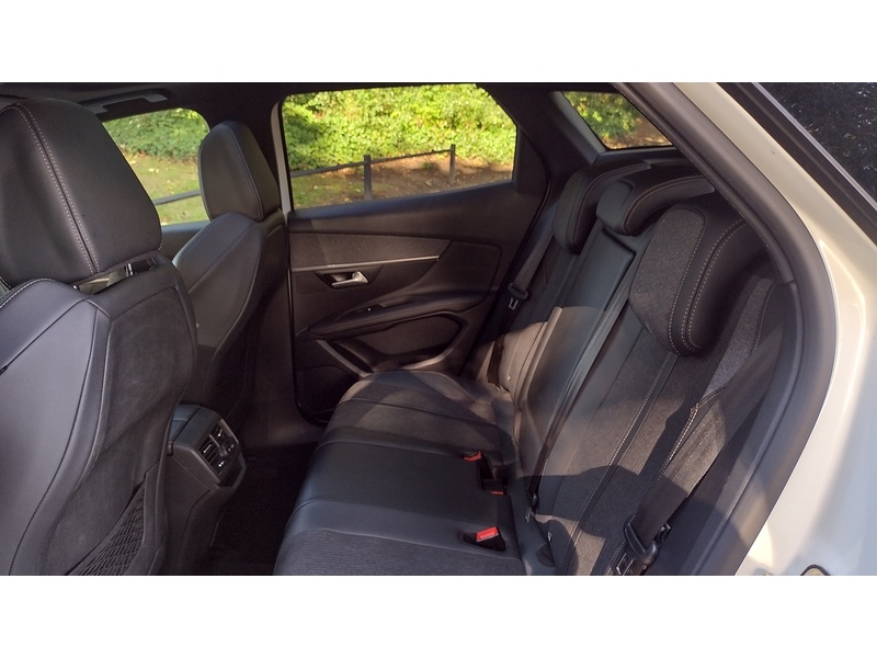 Peugeot 3008 PureTech GT Line - U6370