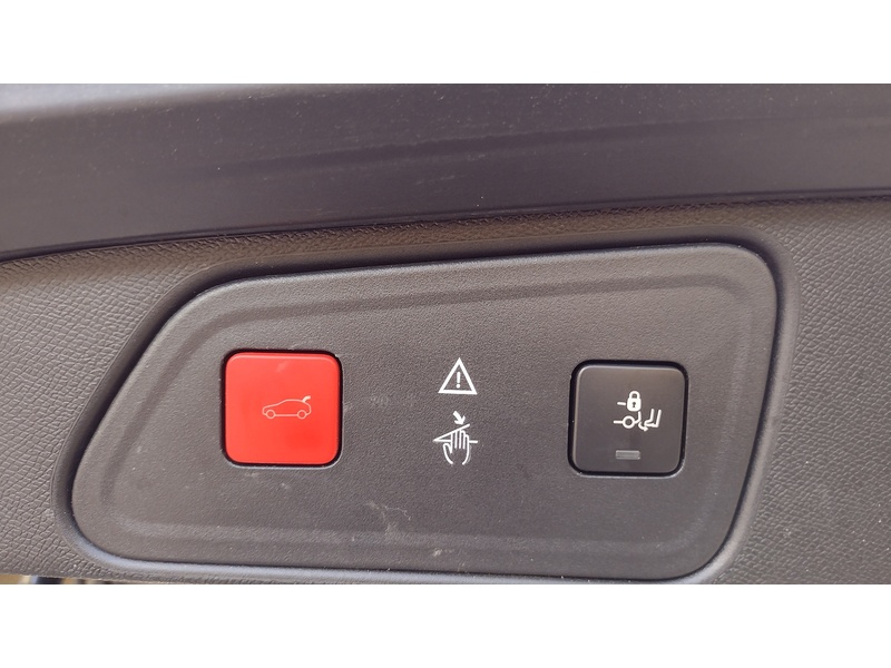 Peugeot 3008 PureTech GT Line - U6370