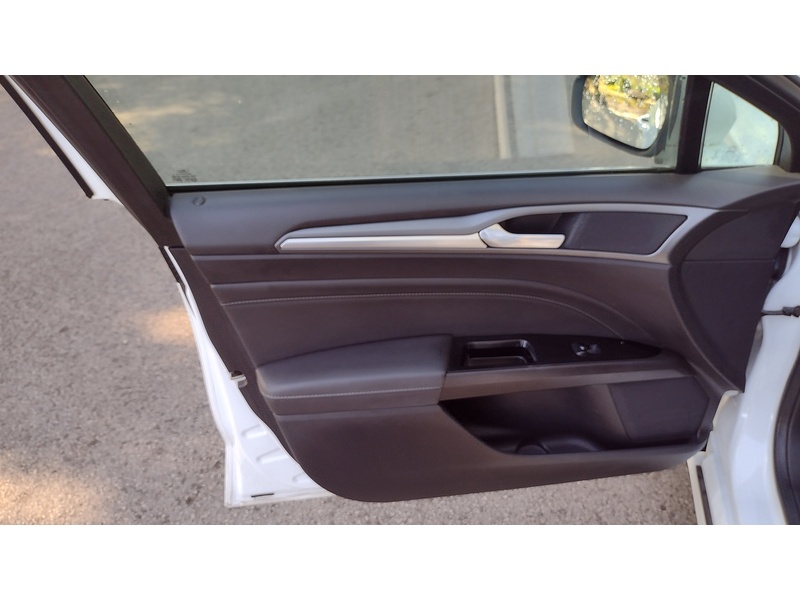 Ford Mondeo TDCi Titanium - U6383