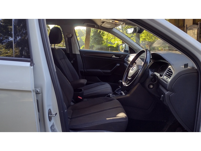 Volkswagen T-Roc TDI SE - U6385