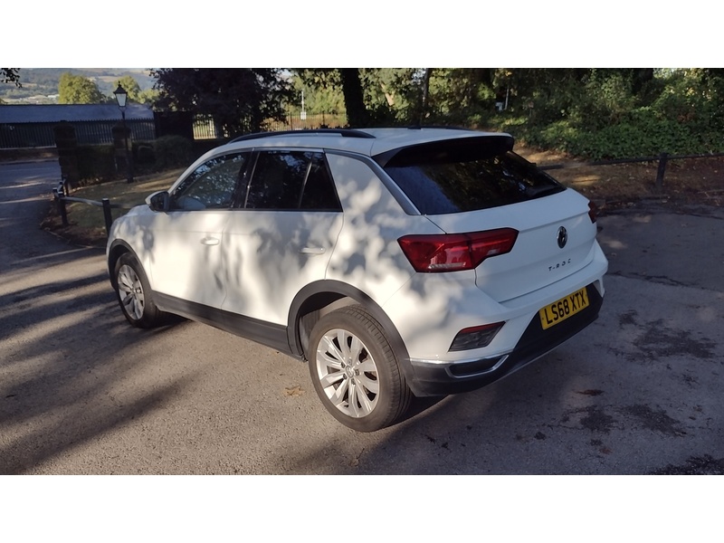 Volkswagen T-Roc TDI SE - U6385